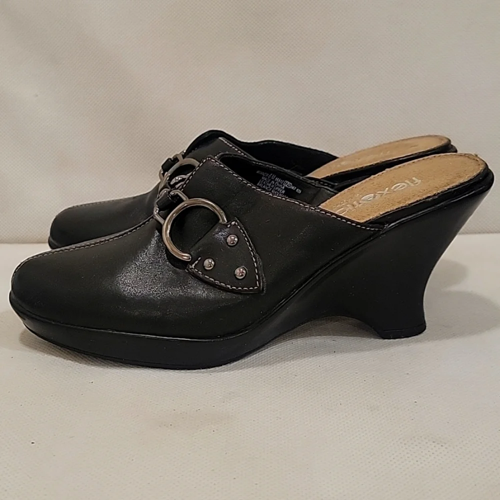 AEROSOLES BLACK LEATHER 3